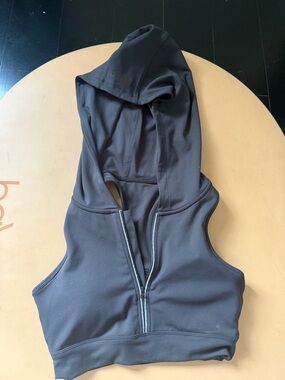 P’tula— Hooded Sports Bra